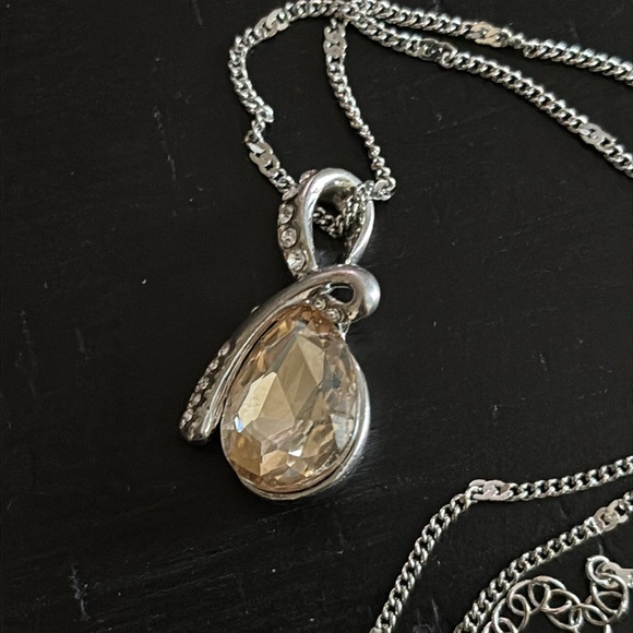 Jewelry - Silver Tone 18 KRGP Gold Plated Teardrop Rhinestone Charm Necklace Peach